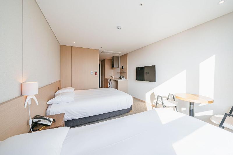 Hotel ZINC image