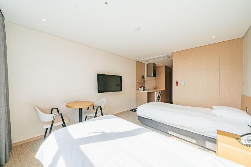 Hotel ZINC image