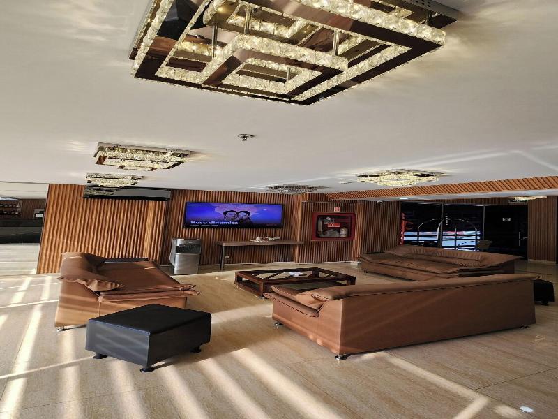 Hotel Be Suites Cali image