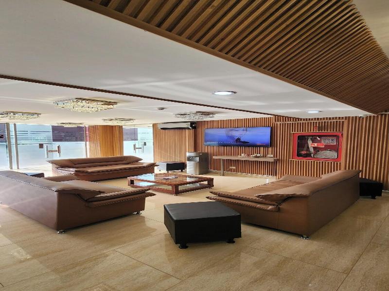 Hotel Be Suites Cali image