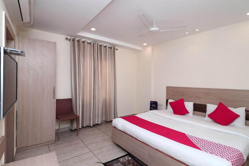 4477 City Square Hotel image