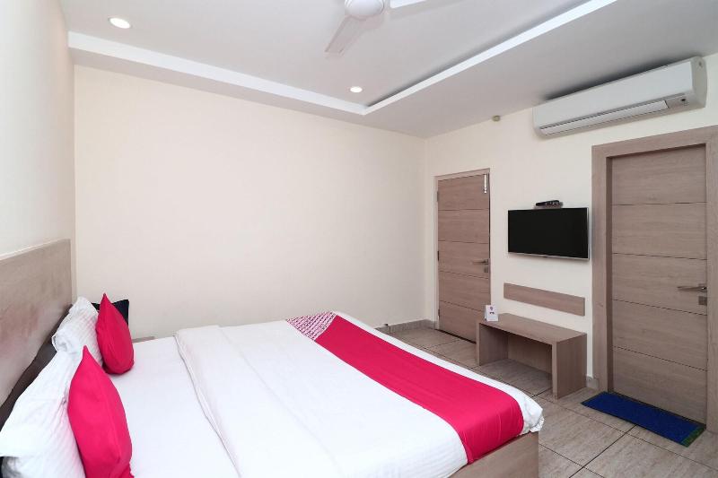 4477 City Square Hotel image