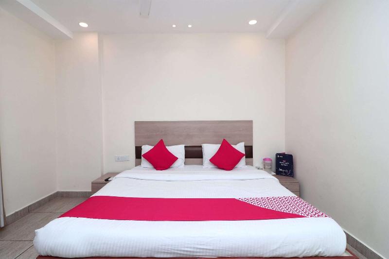 4477 City Square Hotel image