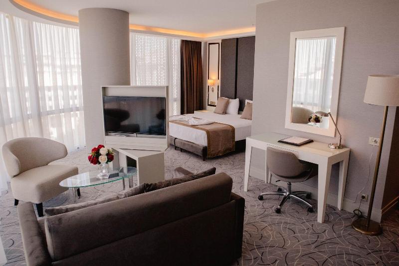 The Conforium Hotel Van image