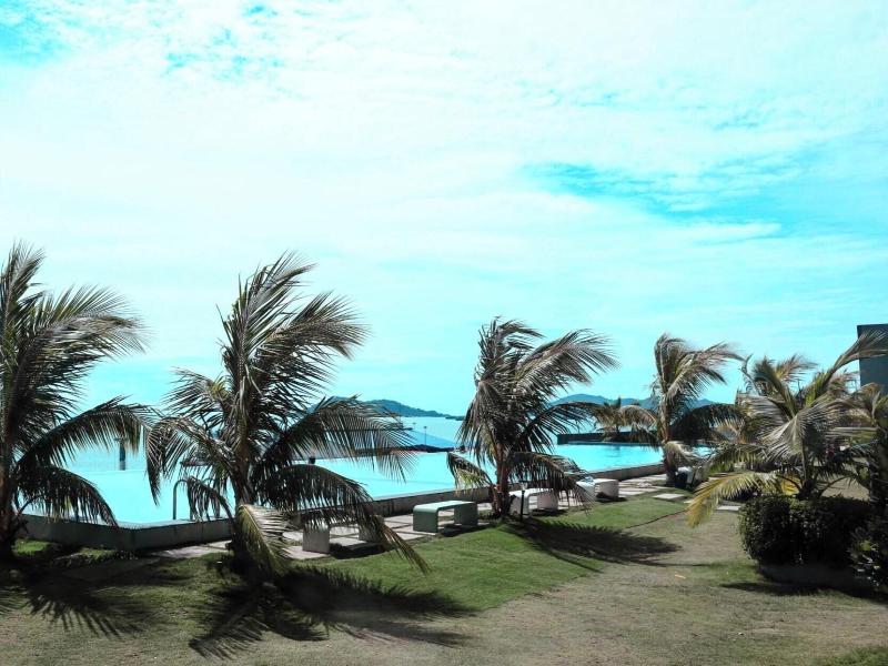 Jesselton Quay Seaview # Chariskey Suites image