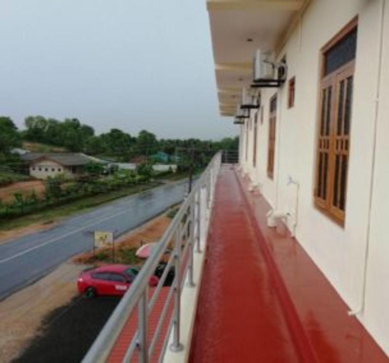 Hero Palace Hotel image