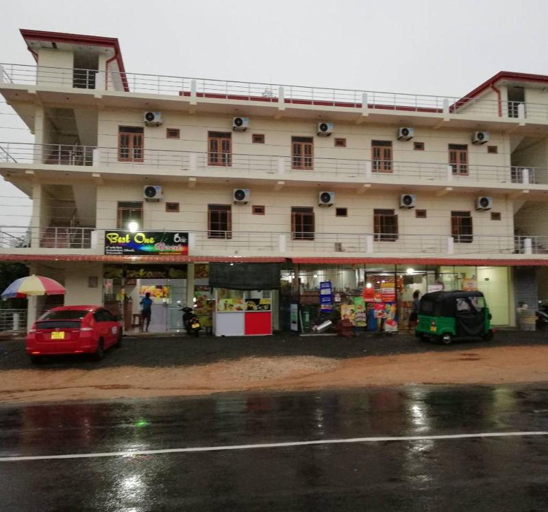 Hero Palace Hotel image