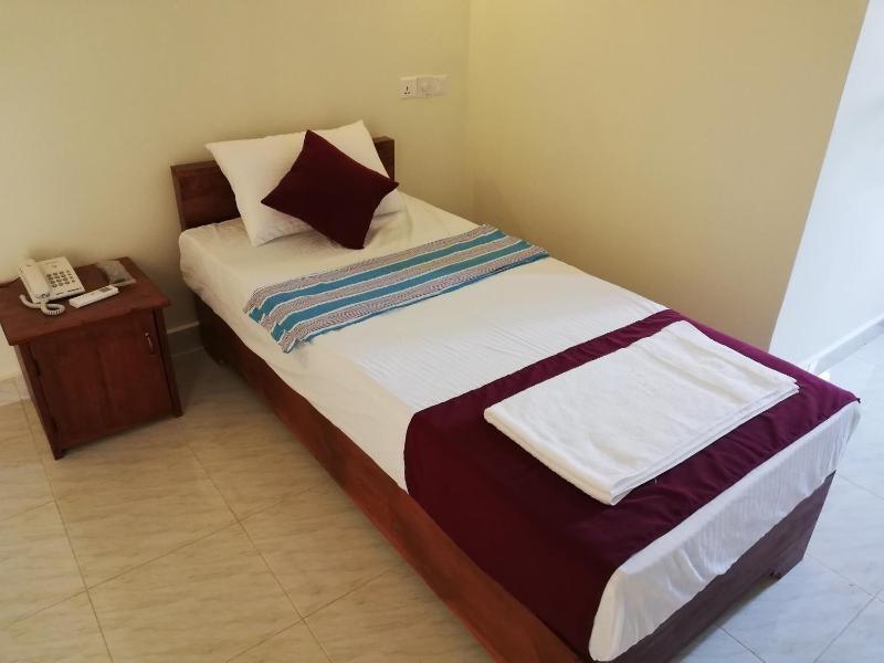 Hero Palace Hotel image