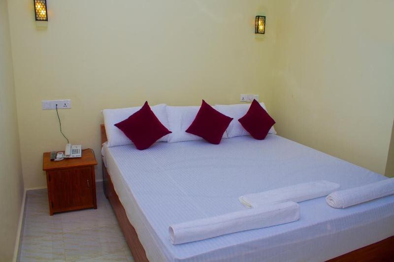 Hero Palace Hotel image