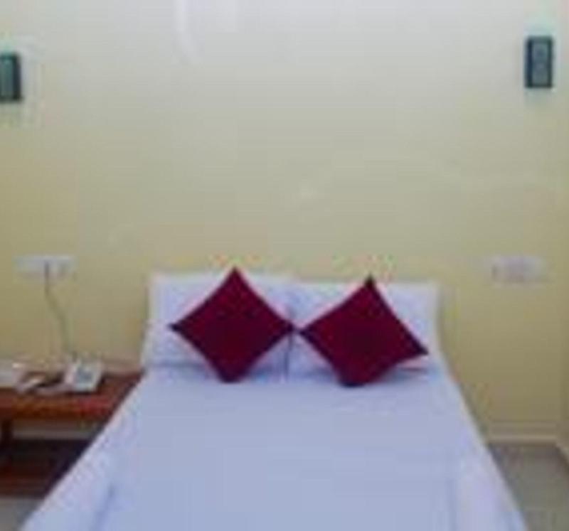 Hero Palace Hotel image