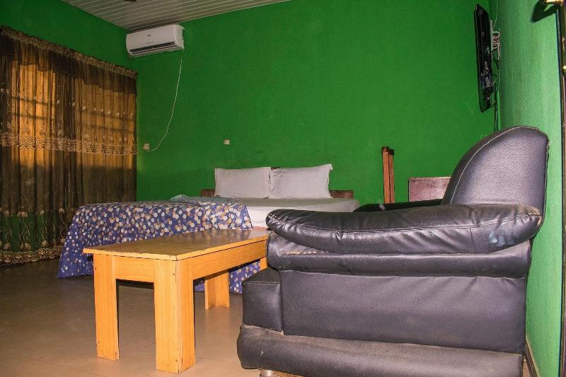 Jolac Hotel And Suites image