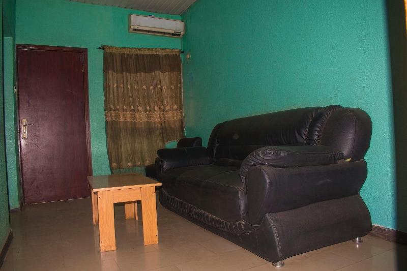 Jolac Hotel And Suites image