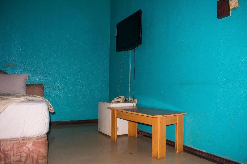 Jolac Hotel And Suites image