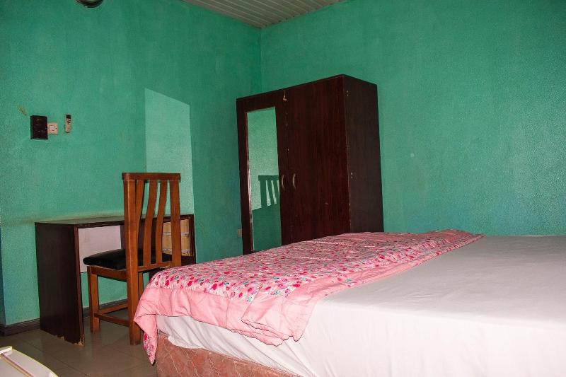 Jolac Hotel And Suites image