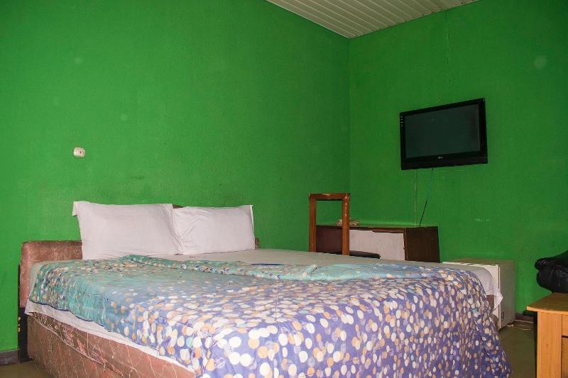 Jolac Hotel And Suites image