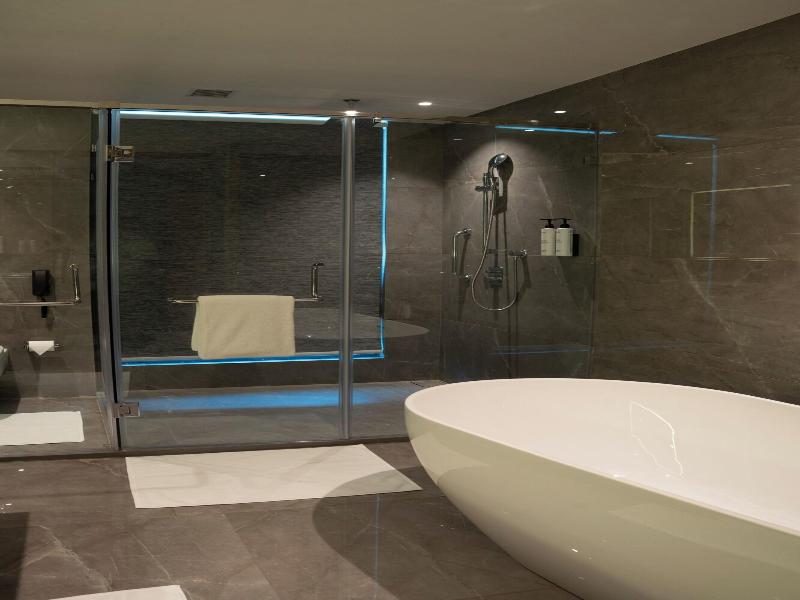 Fairfield By Marriott Vadodara image