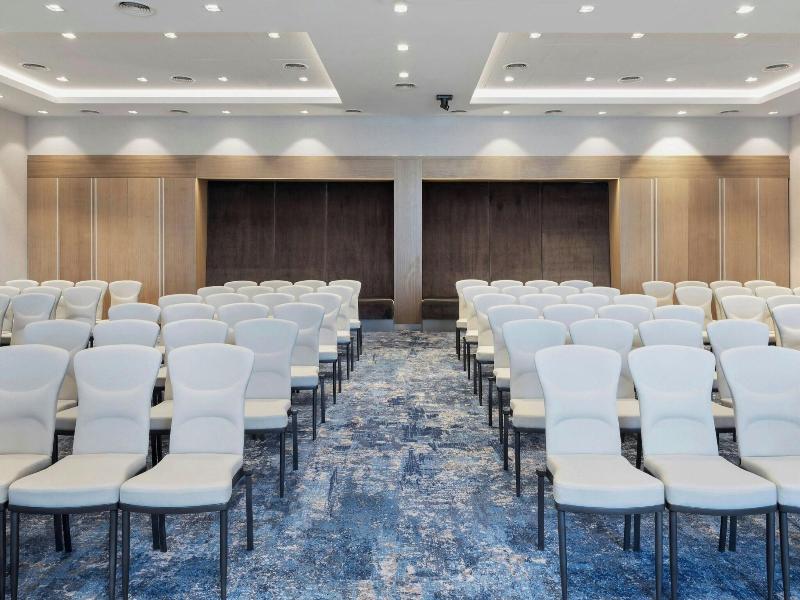 Courtyard By Marriott Batumi image