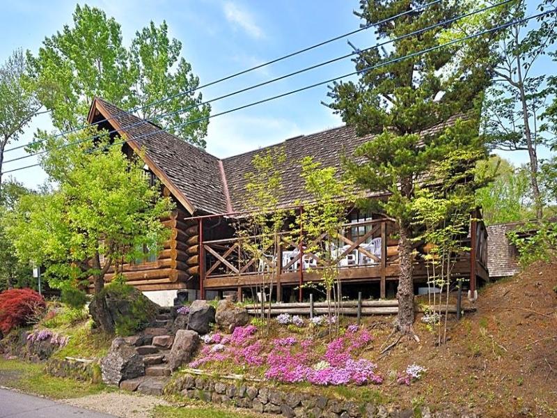 Urube Village image