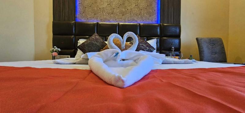 Kings Resort image