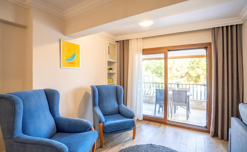 Xox Apart Hotel image
