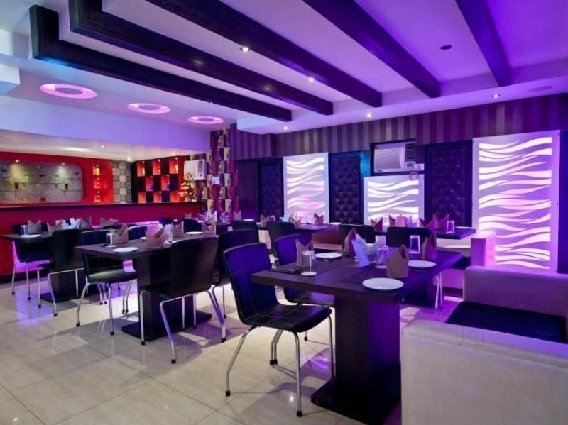Hotel South Park image