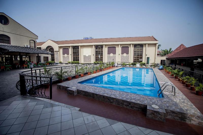 Benny Hotel image