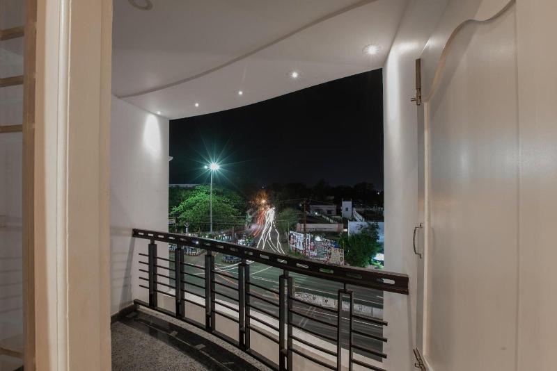 Hotel Vashanth Krishna
