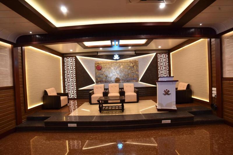 Hotel Vashanth Krishna 5