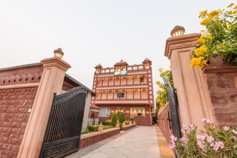 Hotel The Balam image