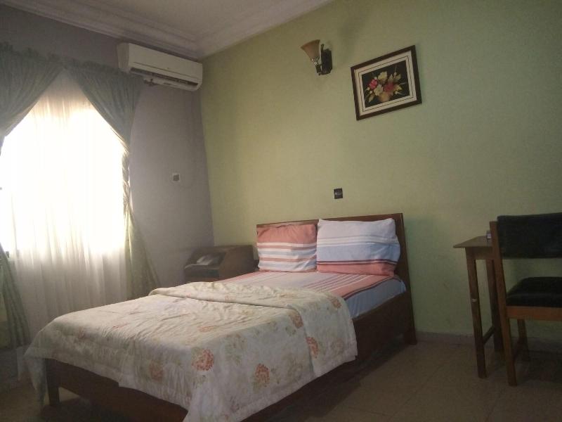 Prime Rose Hotel And Suites image
