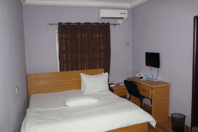 Ayoluyem Hotel image