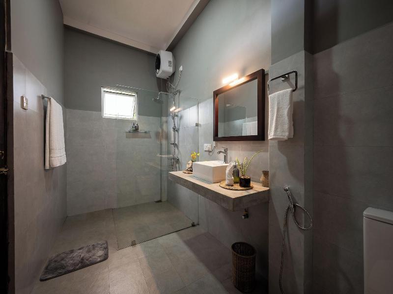 Treehouse Chalets image