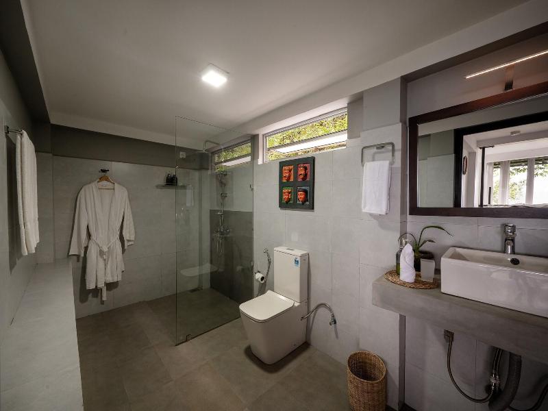 Treehouse Chalets image