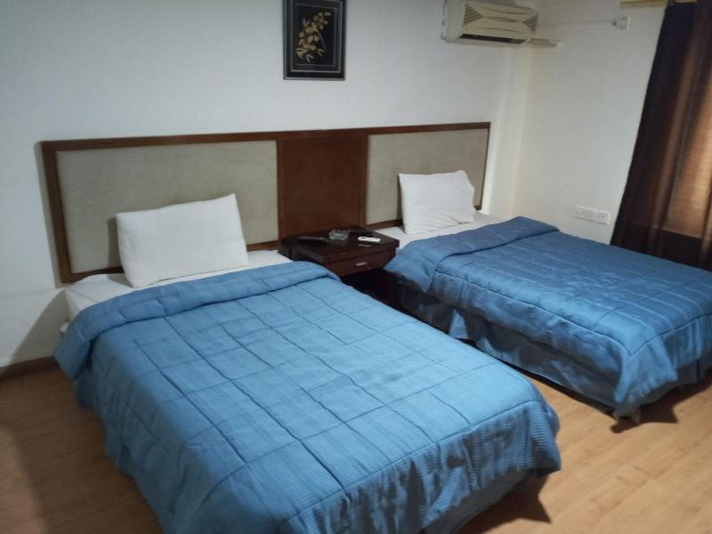 Seleen Hotel Suites image