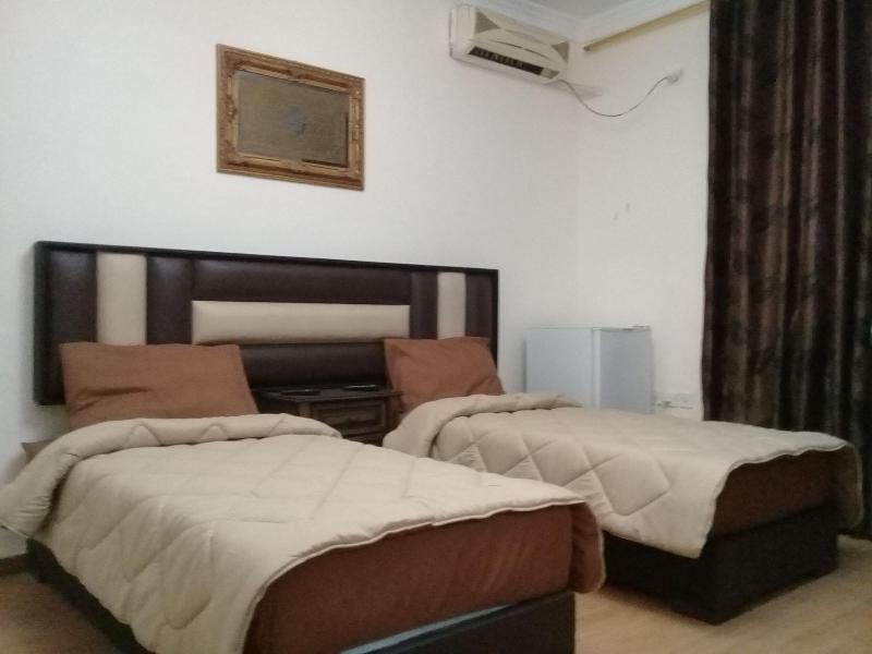 Seleen Hotel Suites image