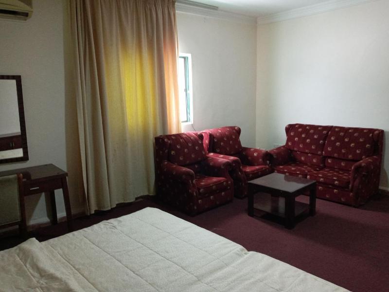 Seleen Hotel Suites image