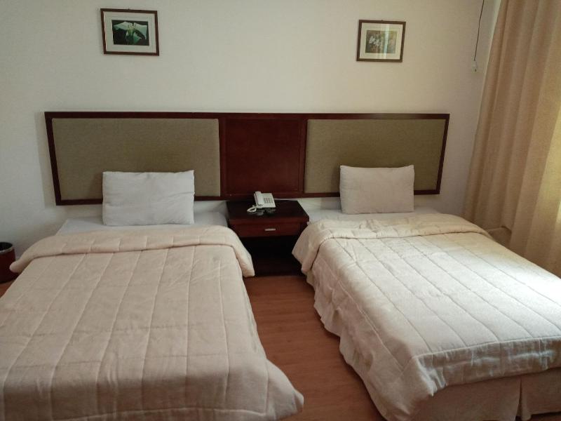 Seleen Hotel Suites image