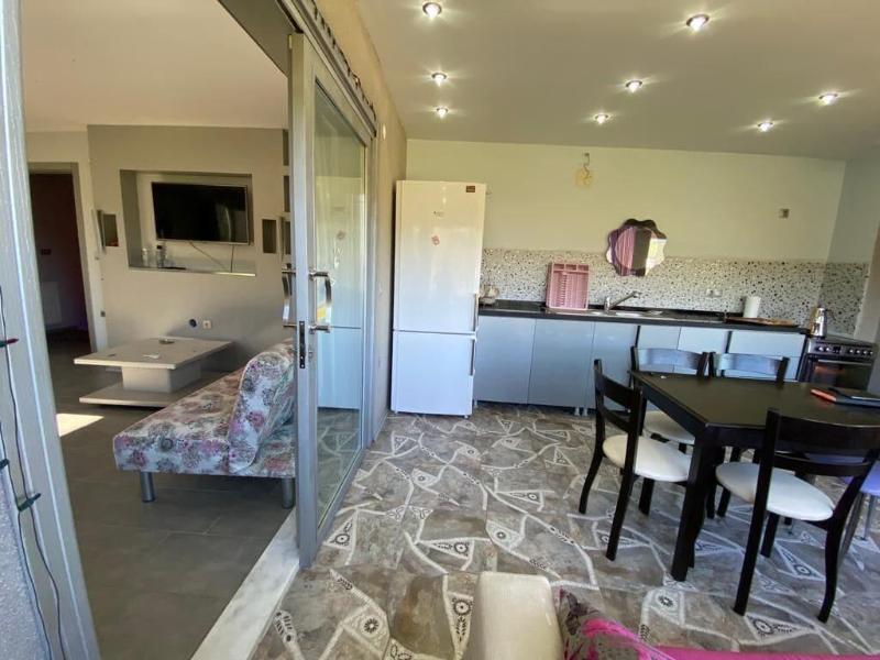 Cosy Park Apartment image