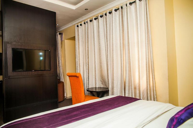 Cribville Hotel & Suites image