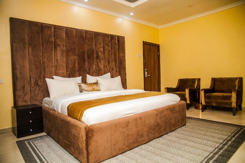 Cribville Hotel & Suites image
