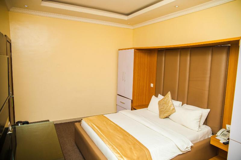 Cribville Hotel & Suites image