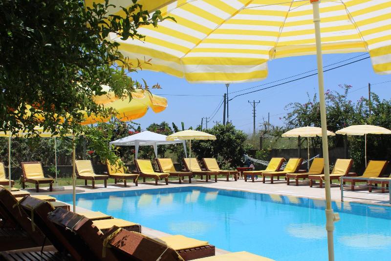 Hare Hotel image