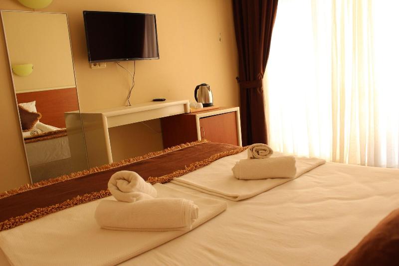 Hare Hotel image