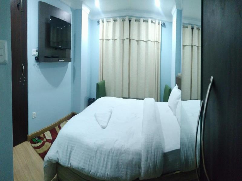 Hotel Samrajya image