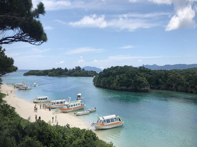 Aloalo Beach Kabira