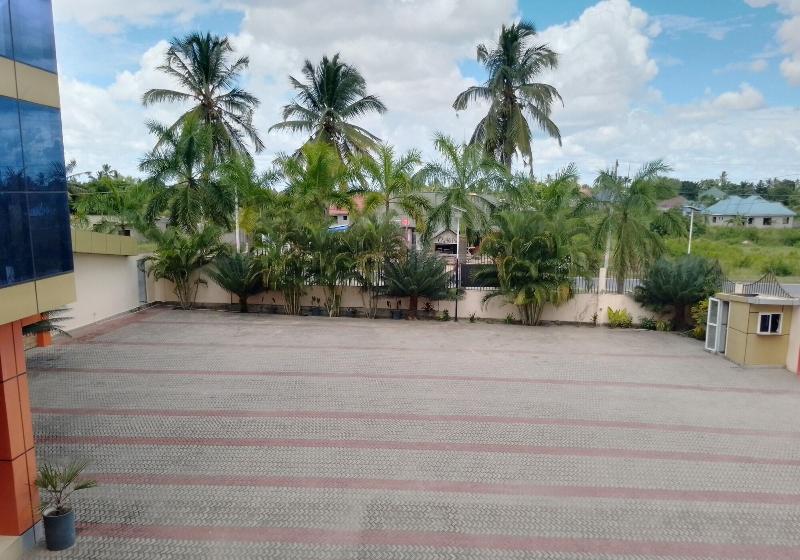 Nemarts Hotel image