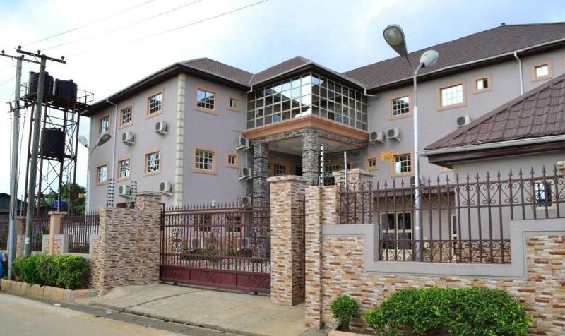 Rayjok Hotel And Suites image