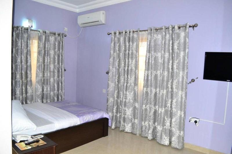 Rayjok Hotel And Suites image