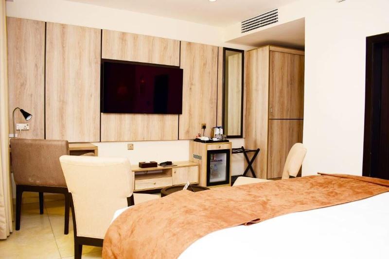 Rayjok Hotel And Suites image