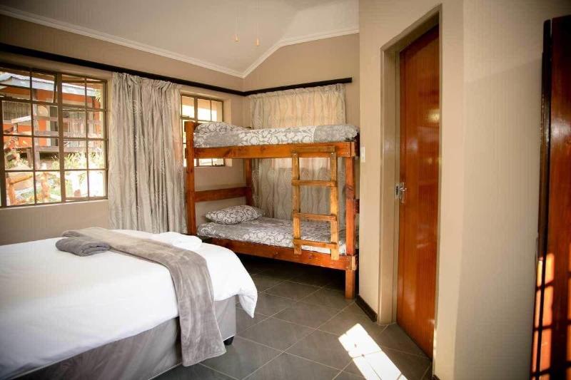 Lidwala Lodge - Hostel image